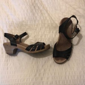 Black Dansko Sandals, size 8.5 (38)